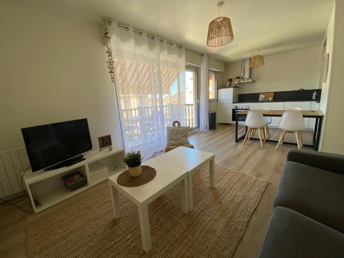 Hyper Centre - 2 Pieces Tout Confort - Terrasse - Ascenseur - Cabourg Exterior foto